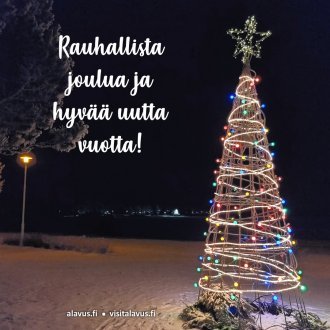 Alavus-joulukortti tunnelmallisella Alavuden Rantapuiston kuvalla. Lähetä vaikkapa sähköpostilla tai jaa somessa!