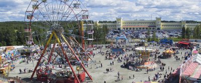Maailman suurin lapsille ilmainen huvipuisto kieputtaa kävijöitä Tuurissa 24.6.-14.8.2022