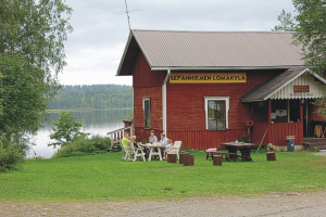 Ponnenjärveä kierretään perinteiseen tapaan jälleen perjantaina 3.6.2022. Keskuspaikkana on Sepänniemen Lomakylä Ponnenjärven rannalla.