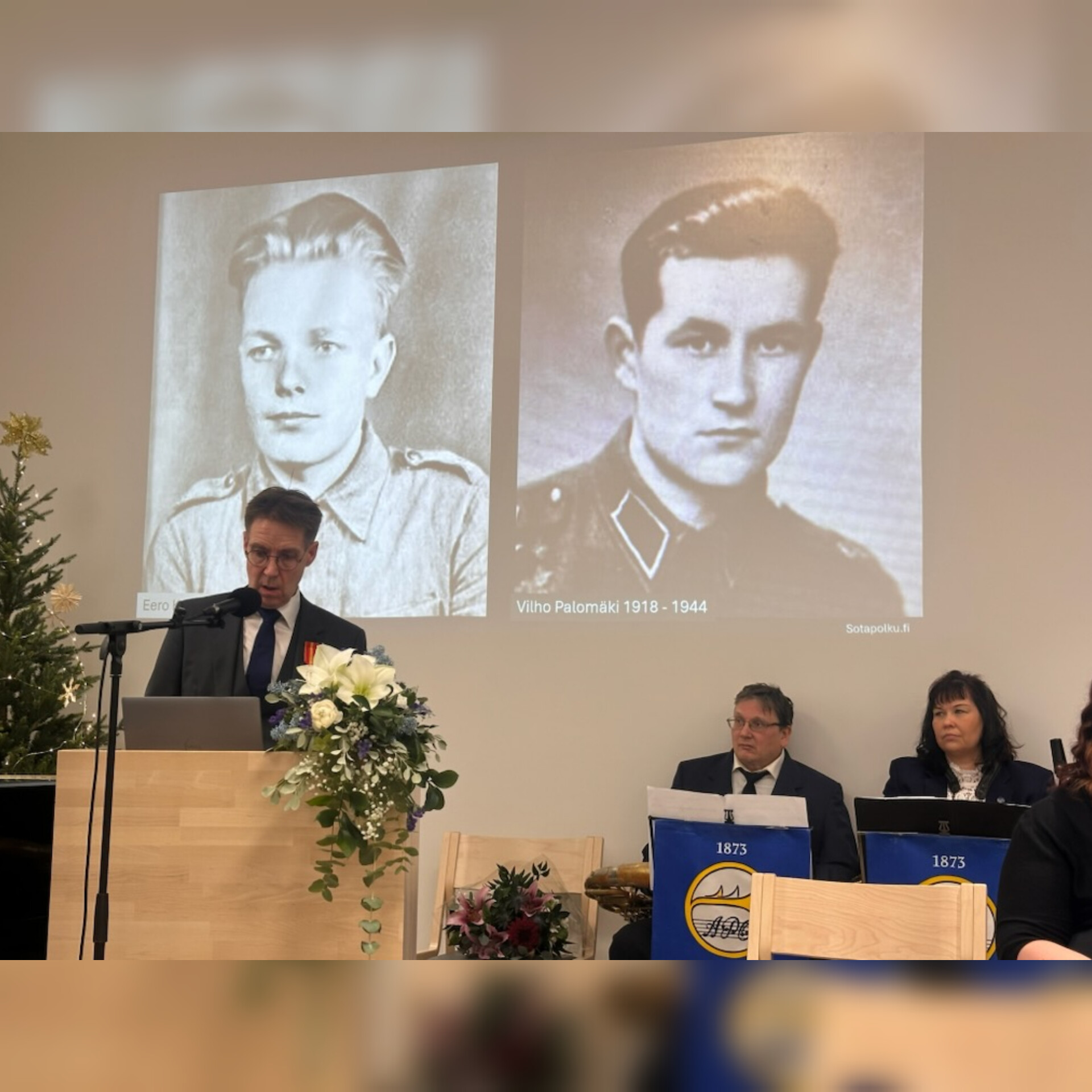 Itsen&auml;isyysp&auml;iv&auml;n juhlassa seurakuntalolla kuultiin syd&auml;meen k&auml;yv&auml; FT, THL:n tutkimusp&auml;&auml;llikk&ouml; Jukka Palon puhe. H&auml;n kertoi sanoin, kuvin ja omakohtaisen kokemuksensa kautta, millaista ty&ouml;t&auml; tehd&auml;&auml;n, kun selvitet&auml;&auml;n ja varmistetaan sotavainajan henkil&ouml;llisyys. 